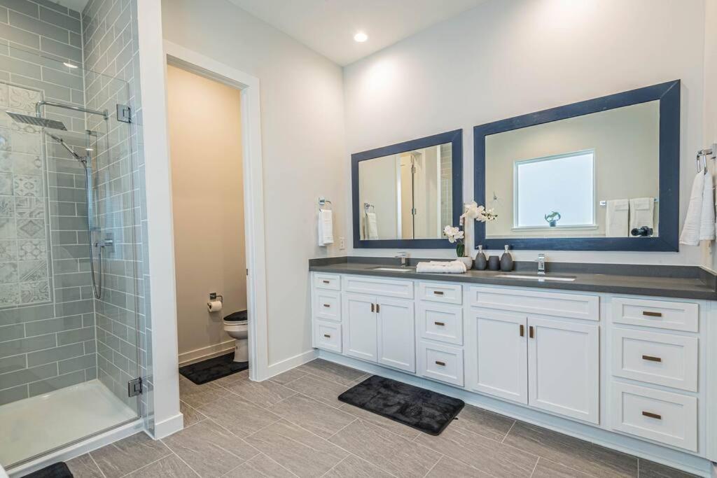 Charming 3-Bedroom Luxury Home Near Downtown, Nrg, Galleria & Medical Center Houston Exterior foto